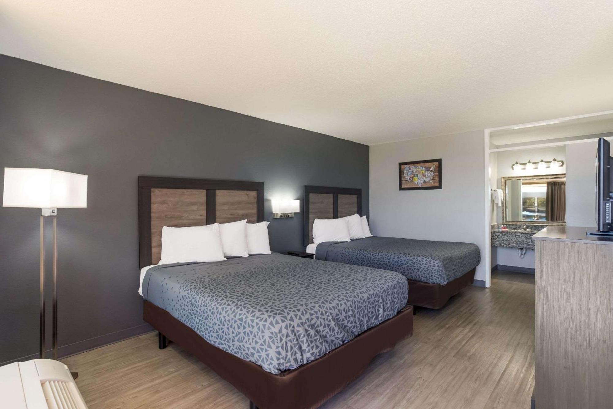 Econo Lodge Кейв-Сити Экстерьер фото